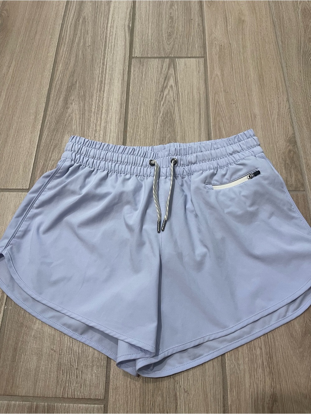 Vuori Clementine Mid Rise Shorts 2.0 In Peri Sz S VW3004